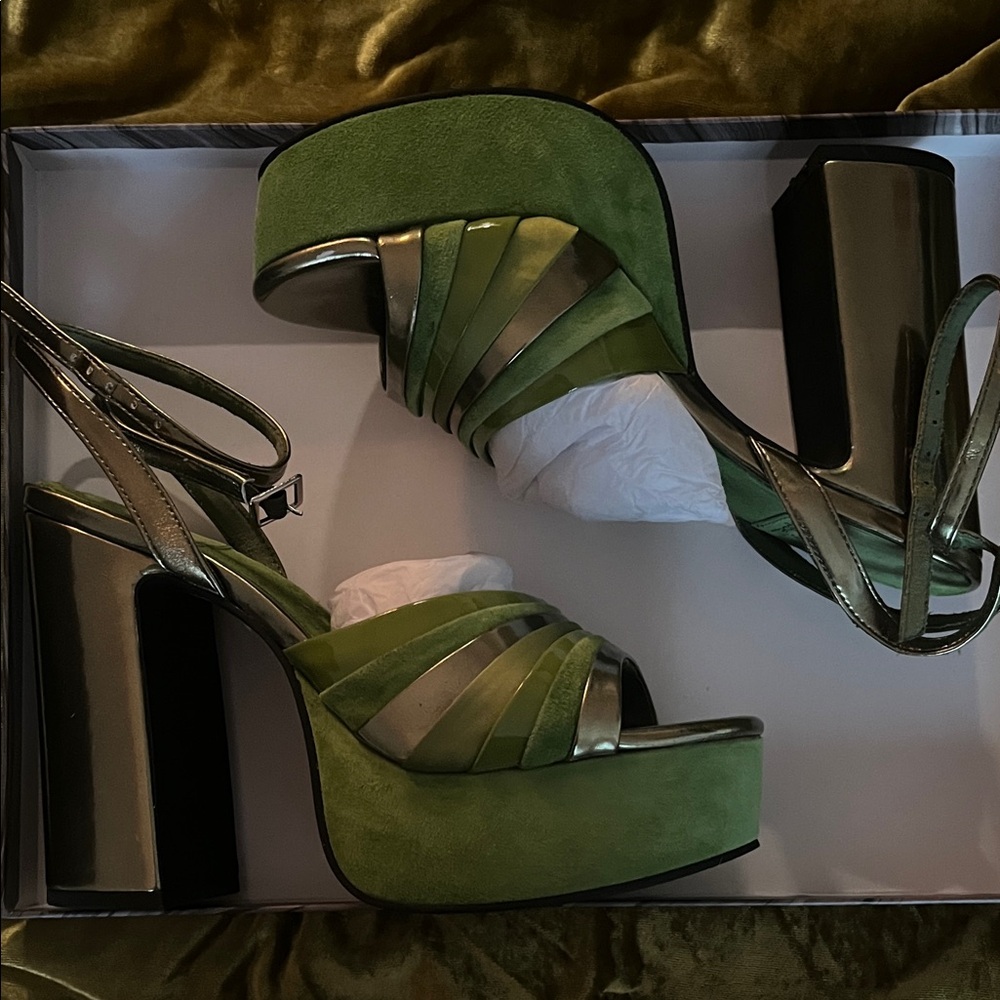 Jeffrey Campbell boogie down Green and Silver Platform Sandals